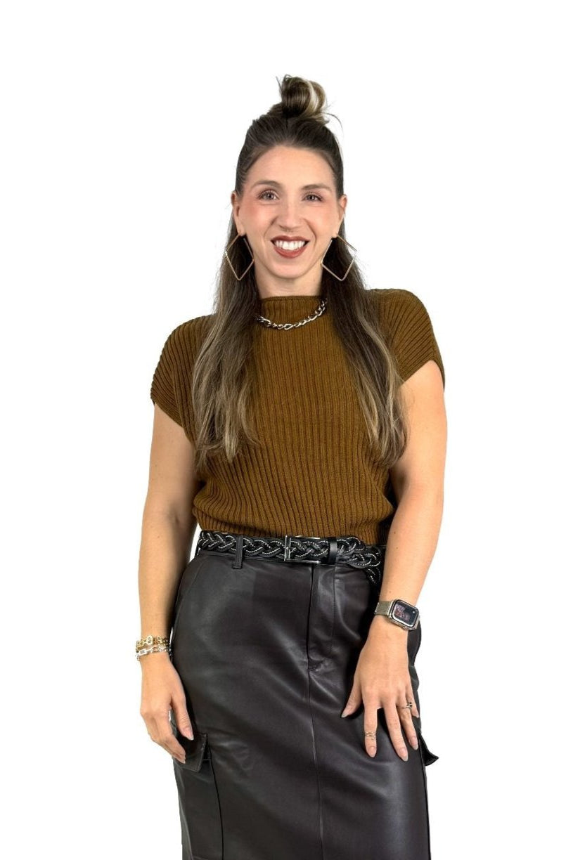 Gyal Bashy women's ribbed short-sleeve sweater in golden brown